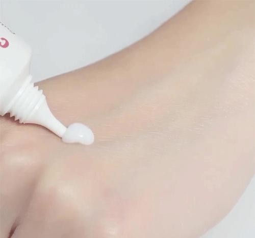 斑疤痘敏妊娠纹,伤痕印如何能快速消除