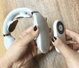 低头族必看一个动作缓解颈椎不适,真正有效的颈椎按摩器