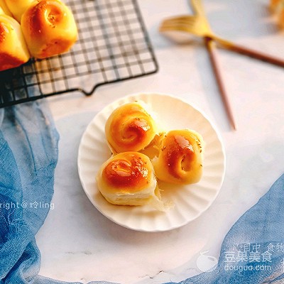 蜂蜜脆底小面包的教程,蜂蜜脆底小面包商用做法