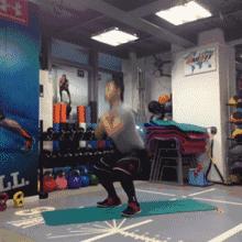 康复蹲起训练的关注事项,康复病人怎么练习下蹲动作