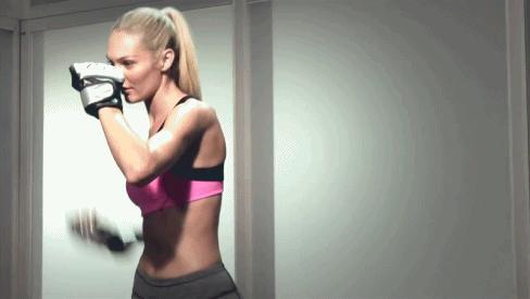 拳击击打发泄球训练视频,暴汗拳击减肥操