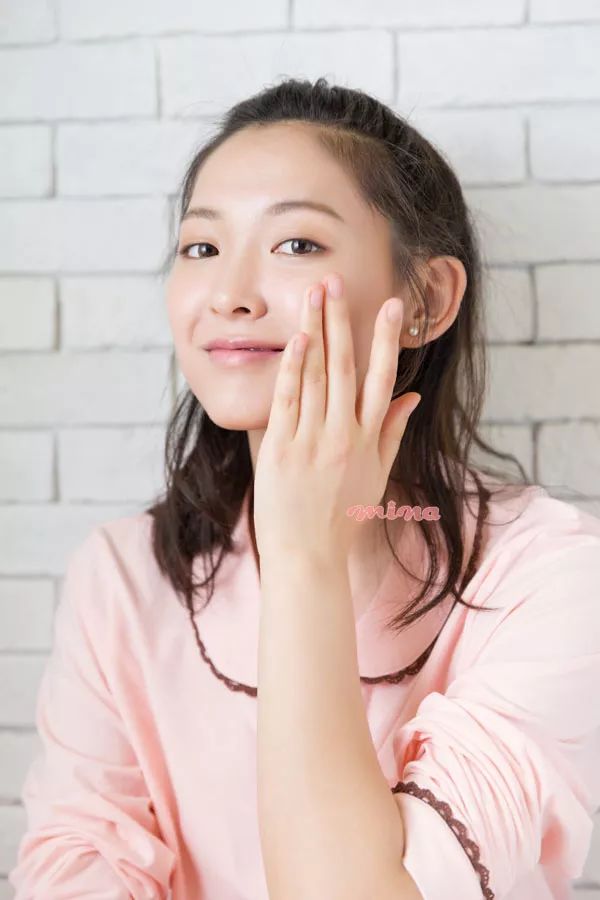 美容｜做错瞬间老10岁从晨间到睡前的4个时段这才是正确的护肤步骤！