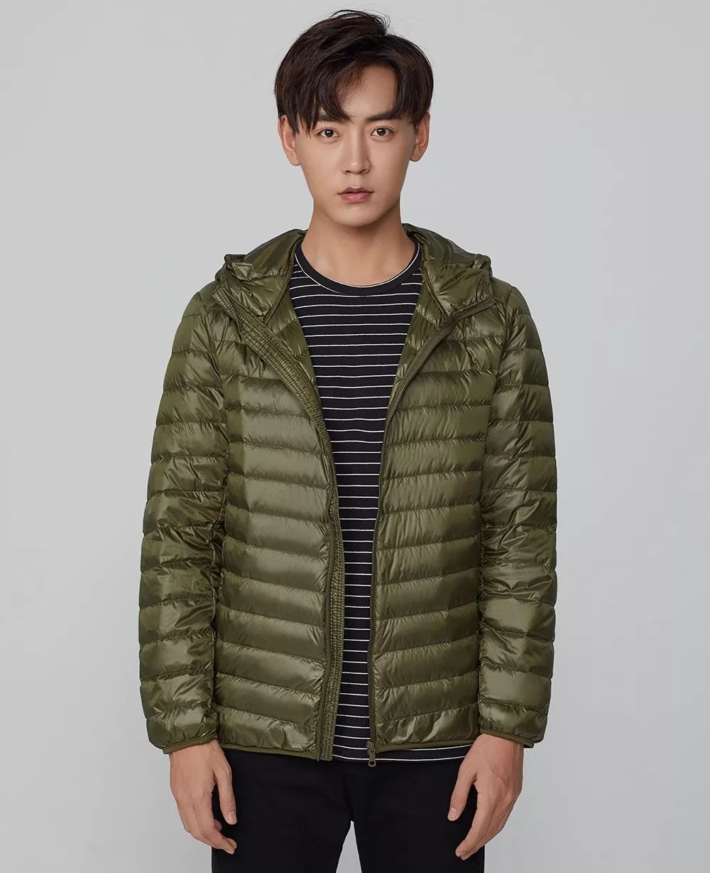 羽绒服休闲韩版新款宽松显瘦针织,时尚百搭儿童加绒保暖毛衣