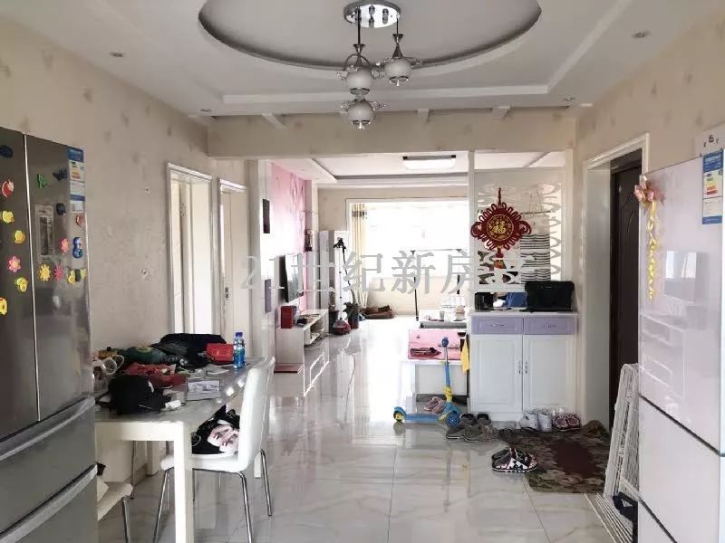 石河子三室二厅50万精装修急卖,石河子二手房大户型推荐