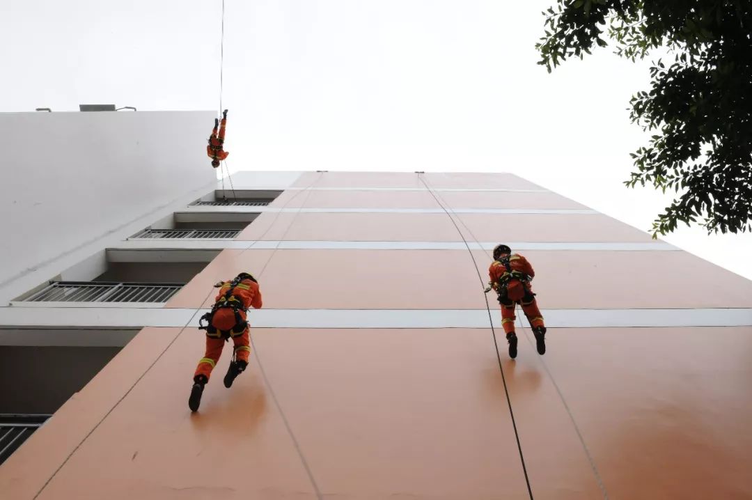 四川省学校“119”消防宣传教育月启动仪式在德阳举行