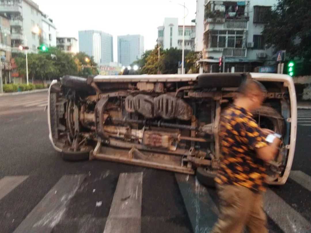 滴滴司机撞人责任划分,滴滴司机出车祸被撞