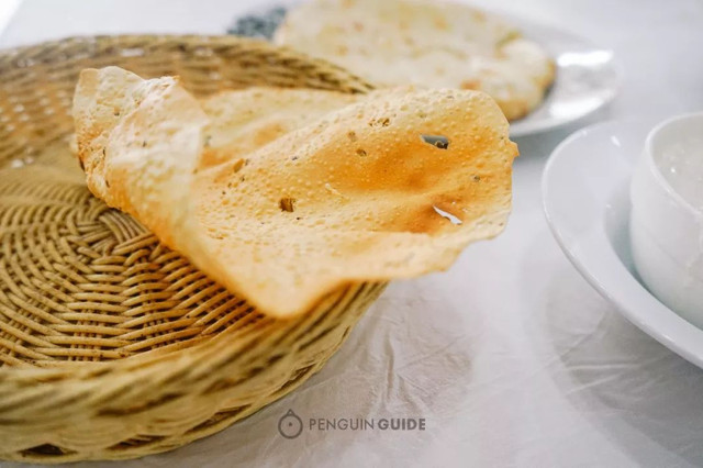 在这个魔幻的江南小城里，来一场烤肉和大饼的狂欢！