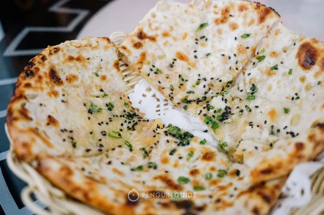 在这个魔幻的江南小城里，来一场烤肉和大饼的狂欢！