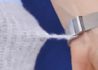 毛衣起球怎么能把球清理干净,毛衣起球不用急用它擦一擦