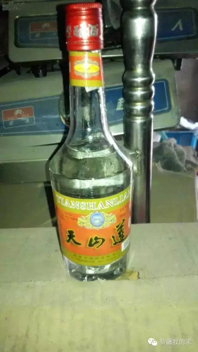 新疆老酒你喝过几种,收藏的老烟老酒