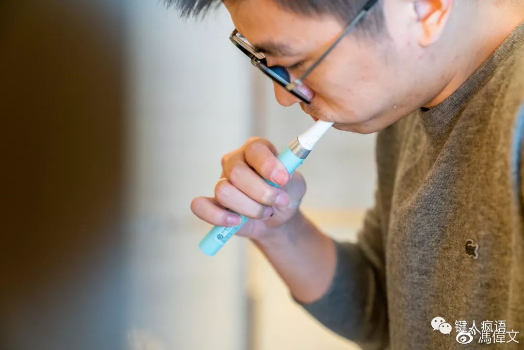 买只电动牙刷吧，你会后悔的……后悔没早买