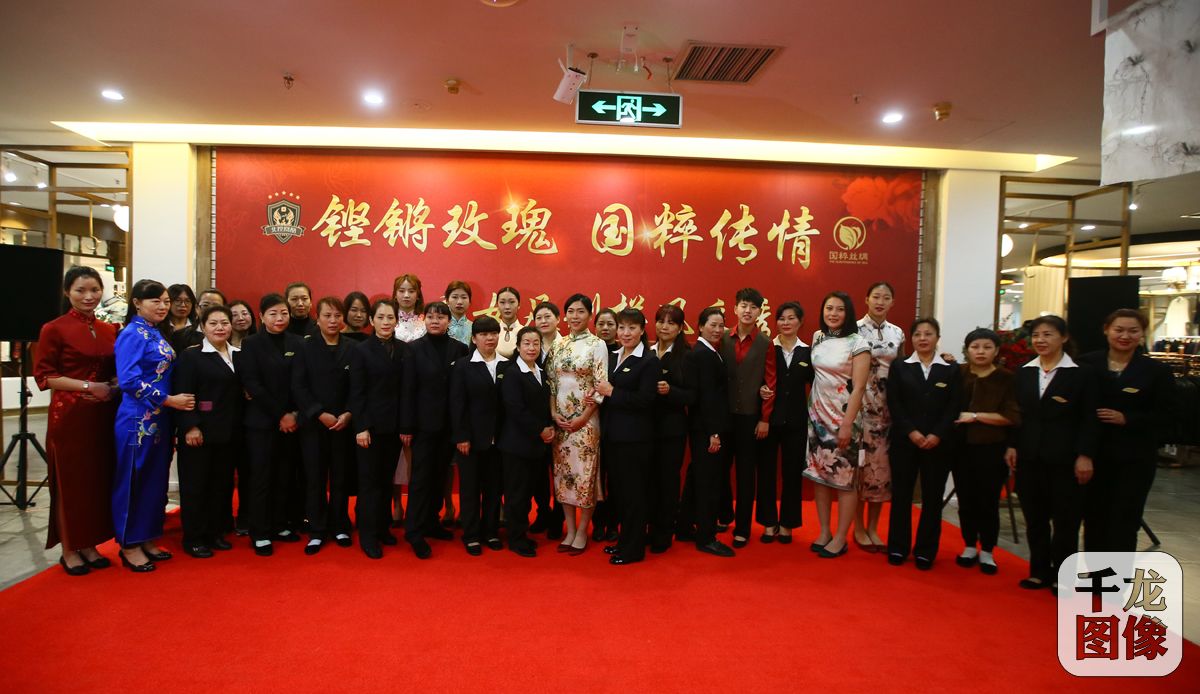 铿锵女足魅力绽放,铿锵玫瑰中国奥运女足