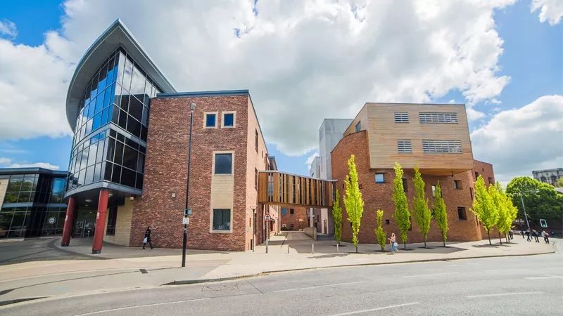 英国鲜肉大学超难撩？秒获王牌专业Offer的操作你也可以复制