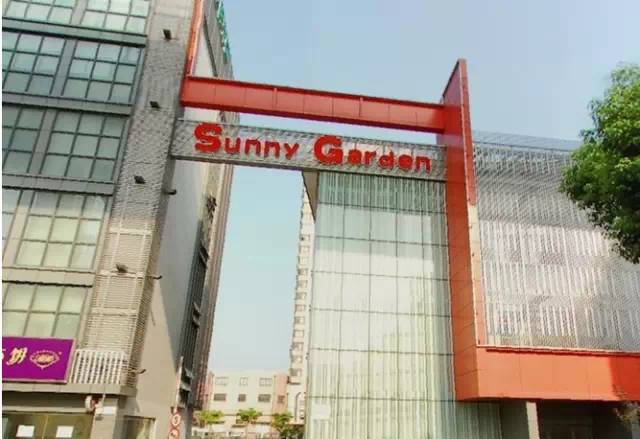 今晚的英超比赛在哪里可以看,虹口足球场今晚球赛