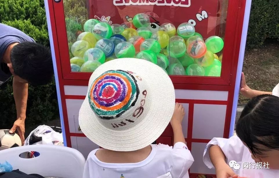 快，换上跑鞋，到上海最美林荫道中，参加欢乐嘉年华！