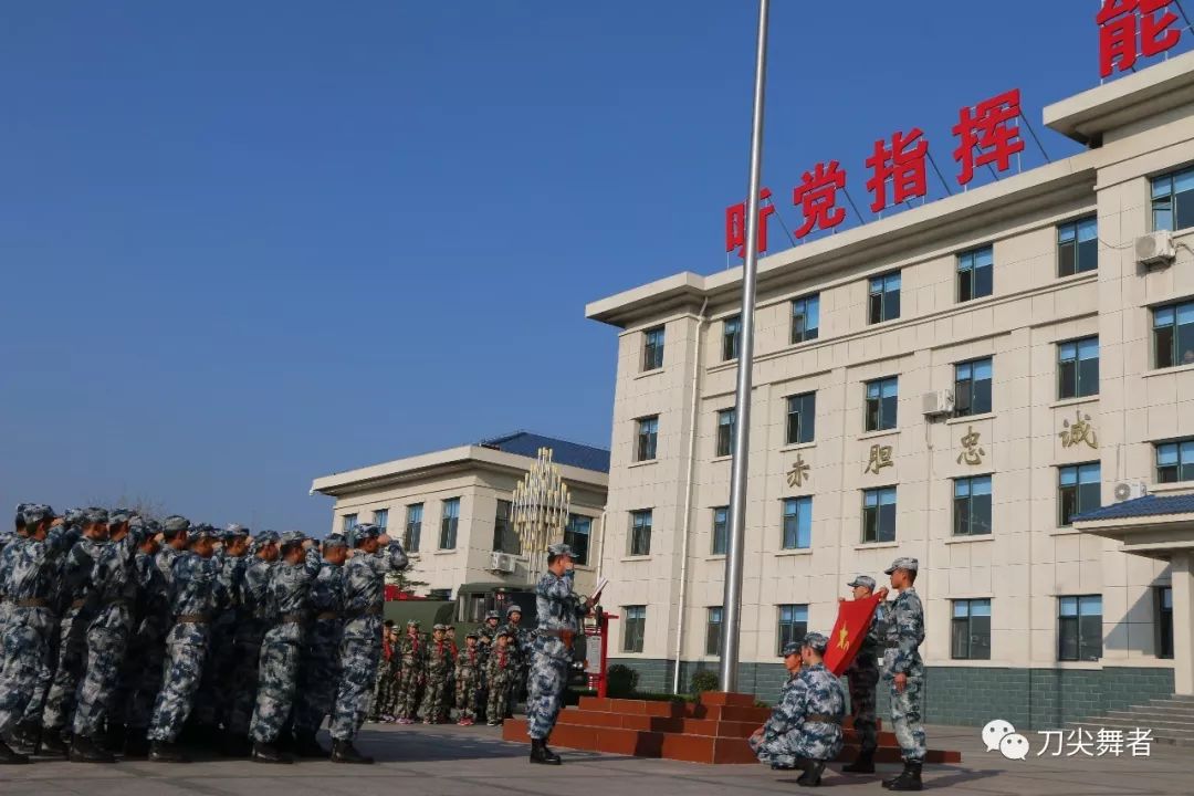 做薪火相传举旗人：北部战区空军部队庆祝空军成立69周年