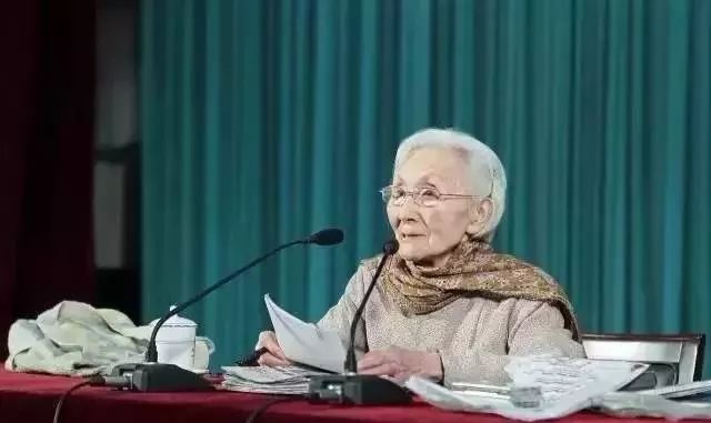 50年前的今天，他用自己的生命护住一份绝密文件！22天后，中国靠它震惊了世界！