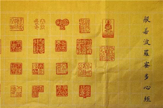 「家在鲤城」刻刀如笔展技艺，红砖作画铸匠心