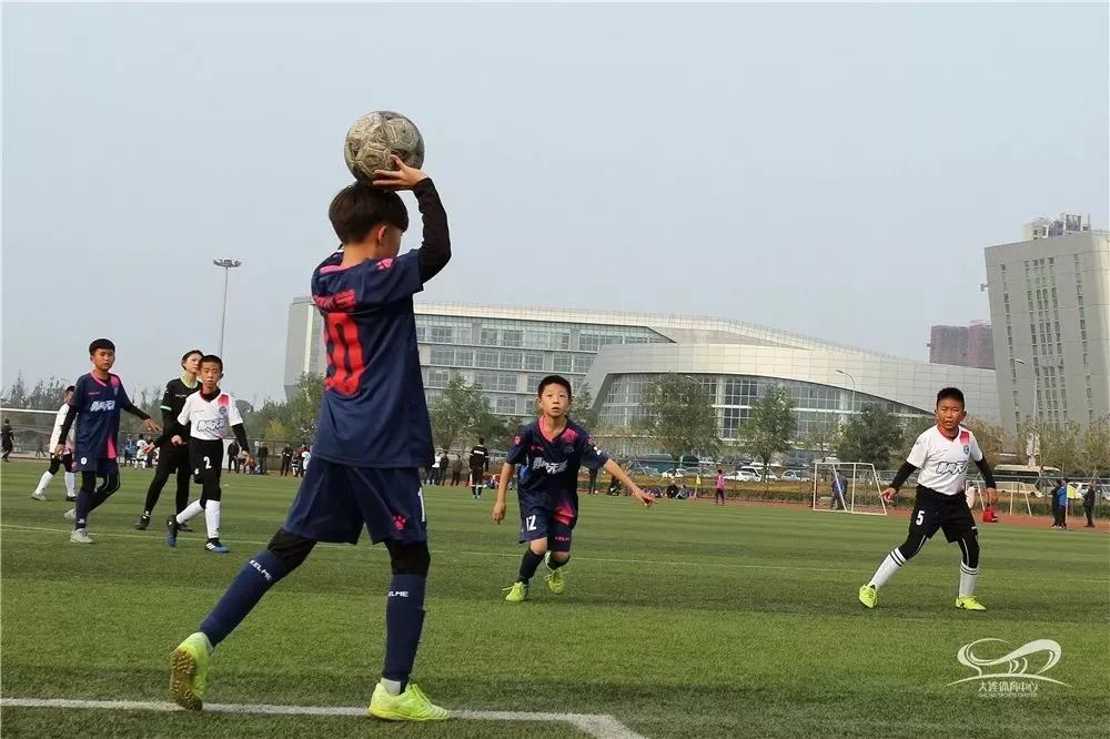 体育中心建设发展,体育中心如何带动经济发展