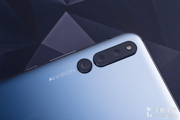 荣耀Magic2拍照如何？手持超级夜景赞爆