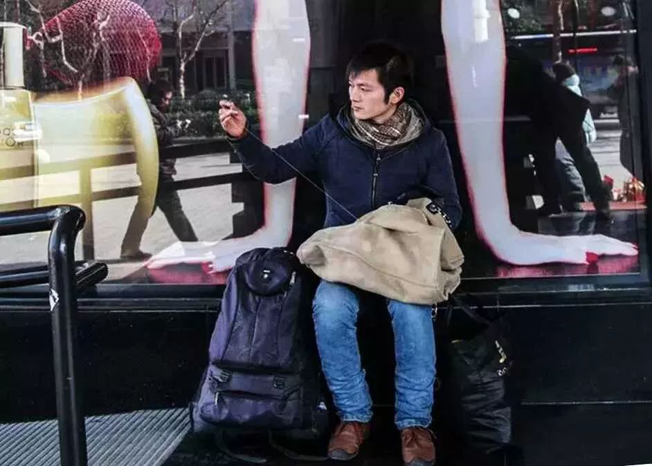 大学生捅死母亲的原因,大学生捅死陪读母亲原因