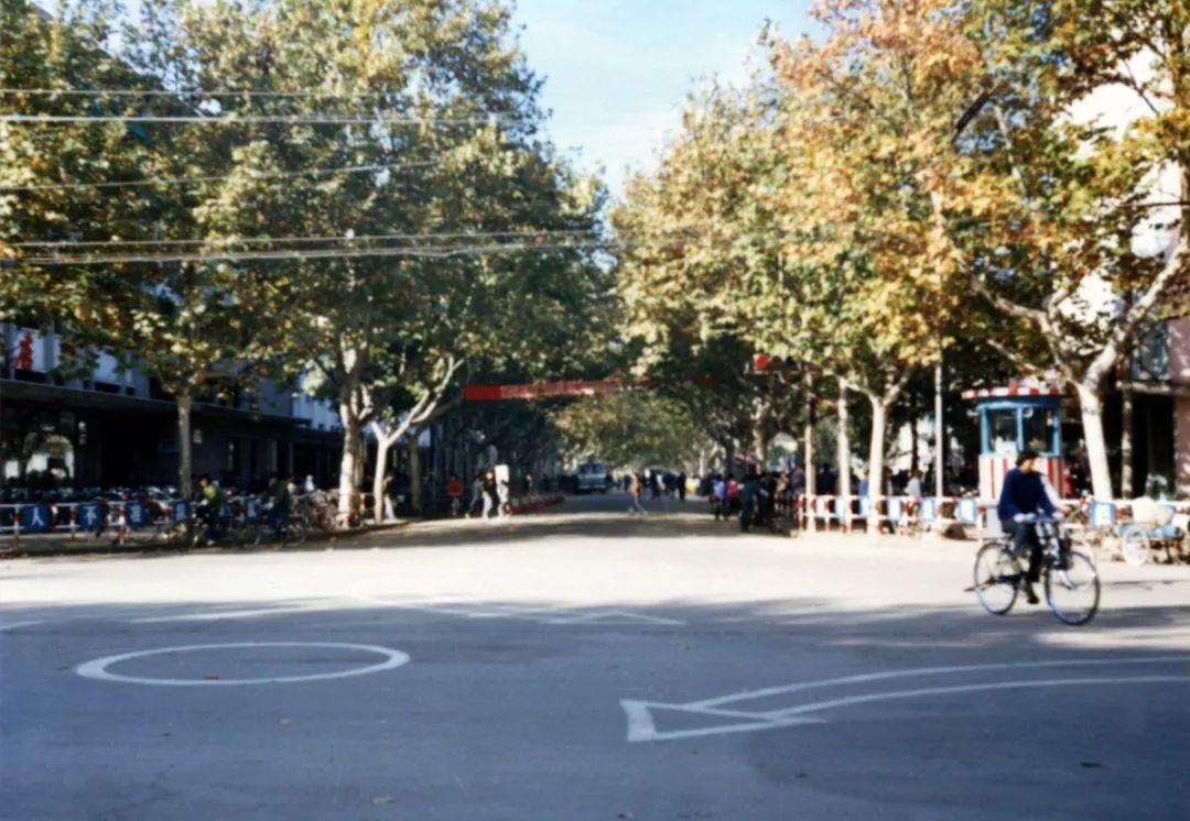 马鞍山90年代的商业中心,改革开放以来社会经历的沧桑巨变