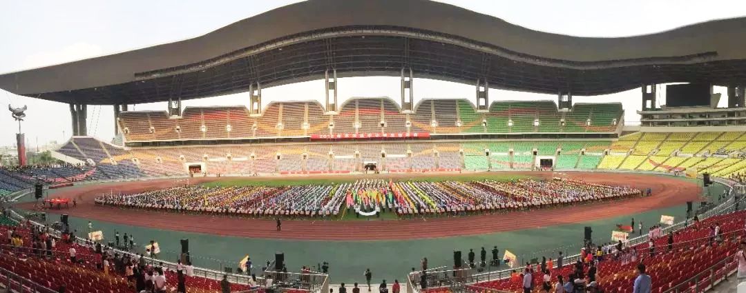 天河学校第七届秋季运动会开幕式,盘点各校校园运动会开幕式