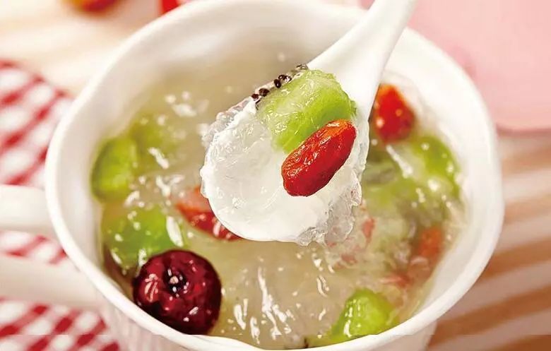 香港即食燕窝哪家好,鲜炖燕窝即食燕窝推荐