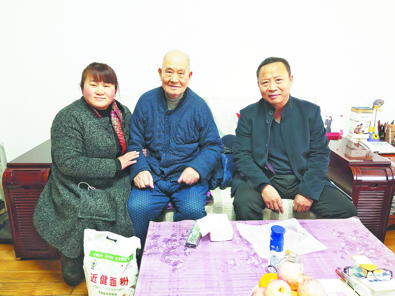 “健康大篷车”再启程 社区居民体验贴心服务
