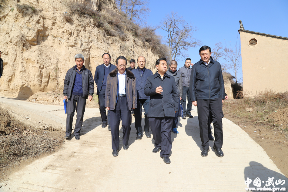 陈红利深入乡镇督导脱贫攻坚工作,周天龙深入乡镇督导脱贫攻坚工作