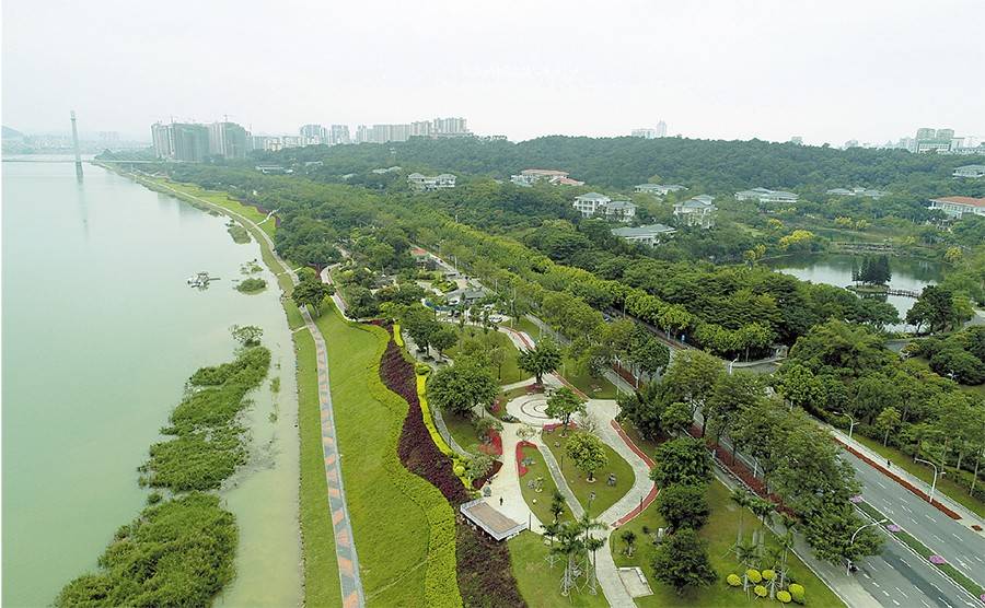高清组图丨南宁：一江流淌诗与画，两岸风景各不同