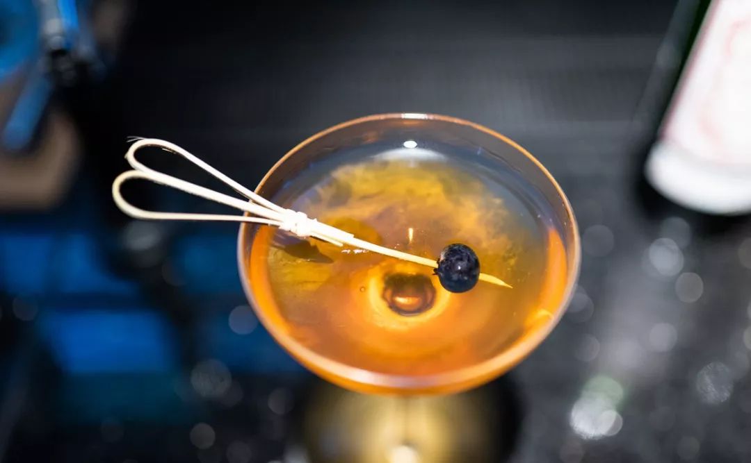 小雪节气外出,小雪节气酒到店