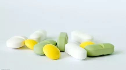 服用复方甘草片有哪些不良反应么,甘草片和吗丁啉可以一起服用吗