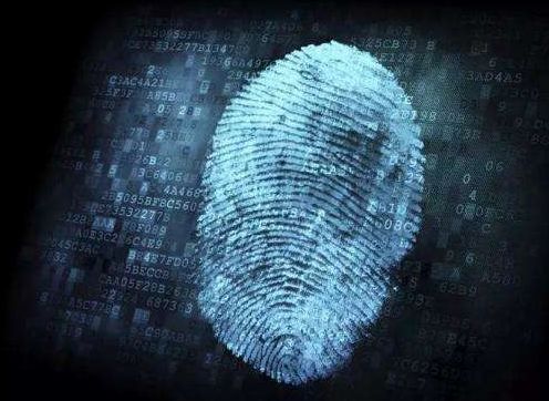 妈妈*证办**时发现指纹消失！知道原因后心里酸酸的……