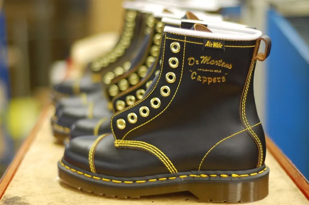 CdG、NBHD被区别对待？Dr.Martens“傲娇”的另一面~