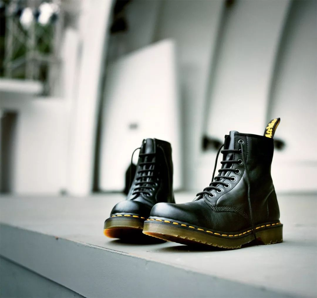CdG、NBHD被区别对待？Dr.Martens“傲娇”的另一面~