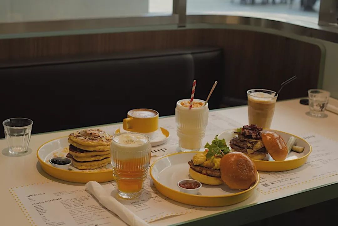 进公寓买设计品，到邮局逛百货店，这三家潮铺我真的摸不透