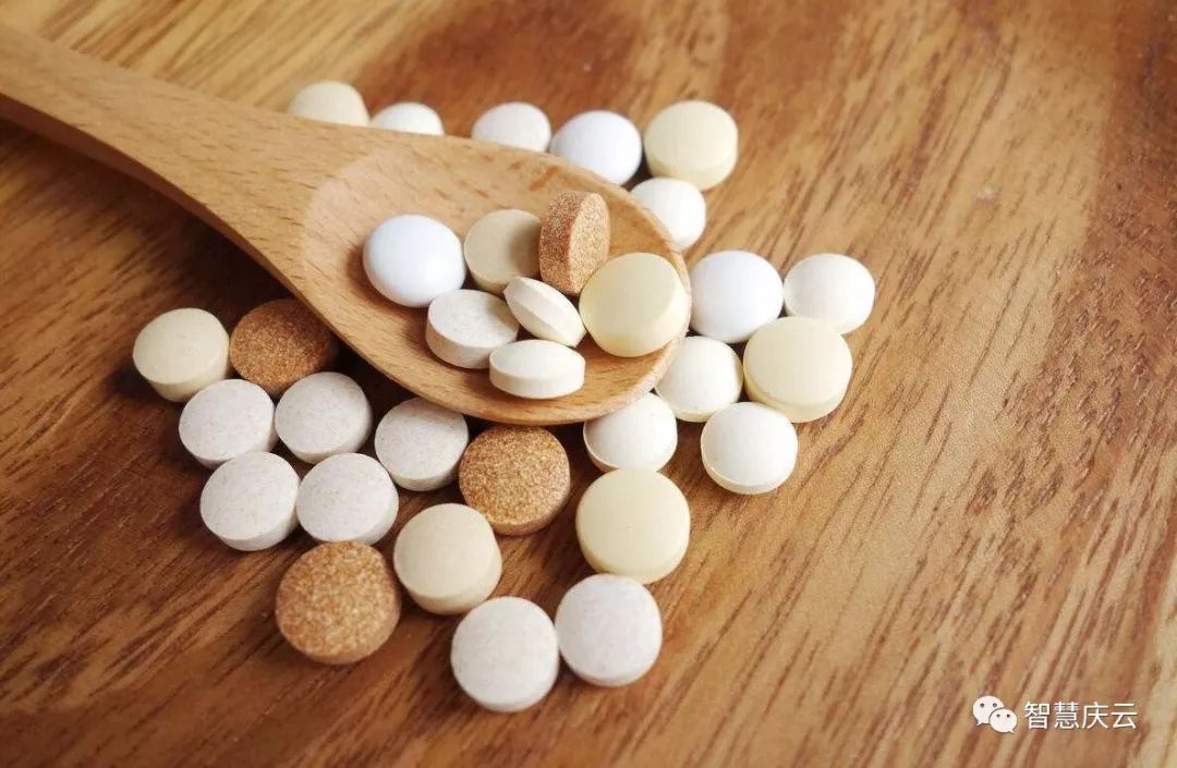 服用复方甘草片有哪些不良反应么,甘草片和吗丁啉可以一起服用吗