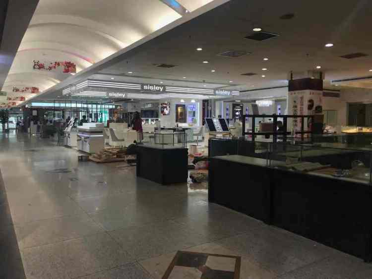 上海虹桥友谊商城局部停业！商家突然收到撤场通知，曾是上海奢侈品和进口商品集聚地