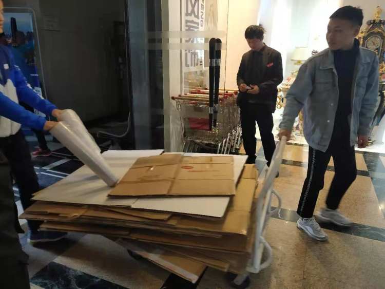 上海虹桥友谊商城局部停业！商家突然收到撤场通知，曾是上海奢侈品和进口商品集聚地