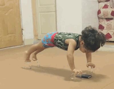 泰山腹肌小孩,五岁小孩儿8块腹肌