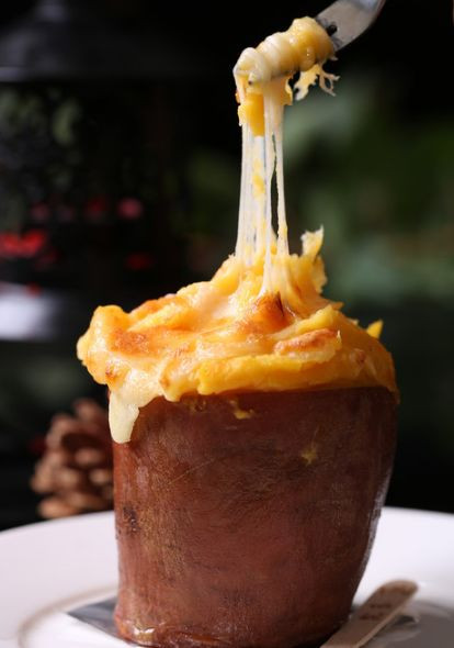 什刹海春季游玩攻略,超详细的北京什刹海逛吃攻略