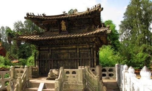 昆明名胜古迹的介绍,昆明金殿历史介绍