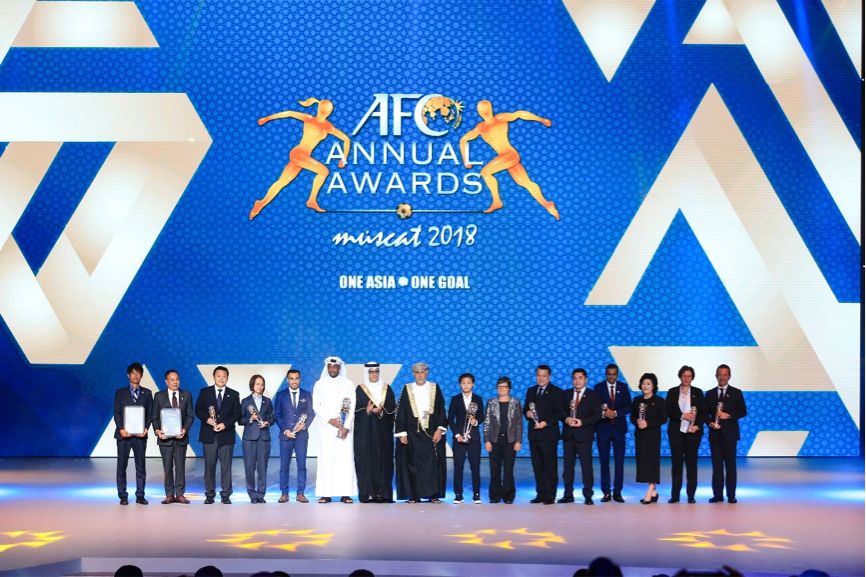 中国球员获得的国际足球最高奖项,2015年亚足联颁奖