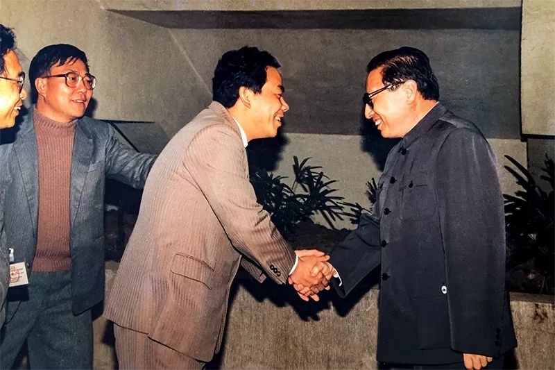 《爱在恰逢其时》杨和平：留下看得见的历史（20）