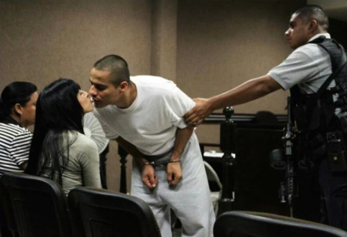 「天下奇闻」约会对象长相会影响食欲德国劝法国让出联合国五常席位