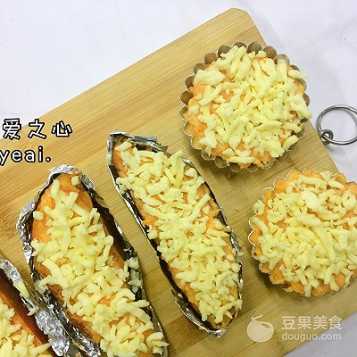 芝士焗红薯的简单做法,甜蜜蜜汁红薯的做法