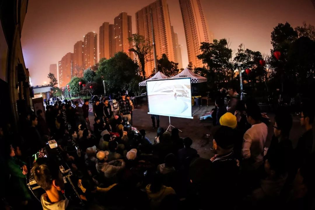 要文艺更要滑板-2018最终站VansSkateFry-Days“滑板星期五”即将登陆大理古城！