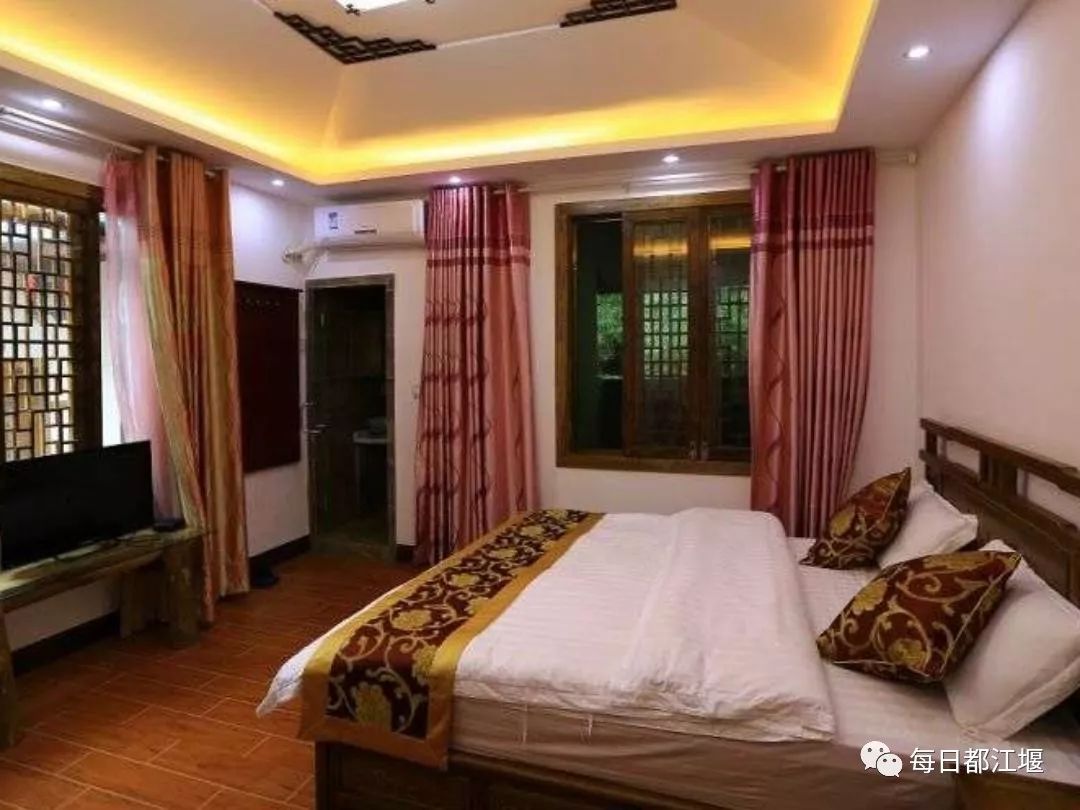 乡村旅游民宿的发展与创新,青城山下大型农家乐