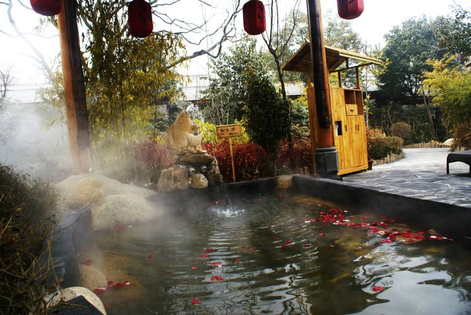 Biubiubiu，这里有一波超棒温泉安利，快上车！